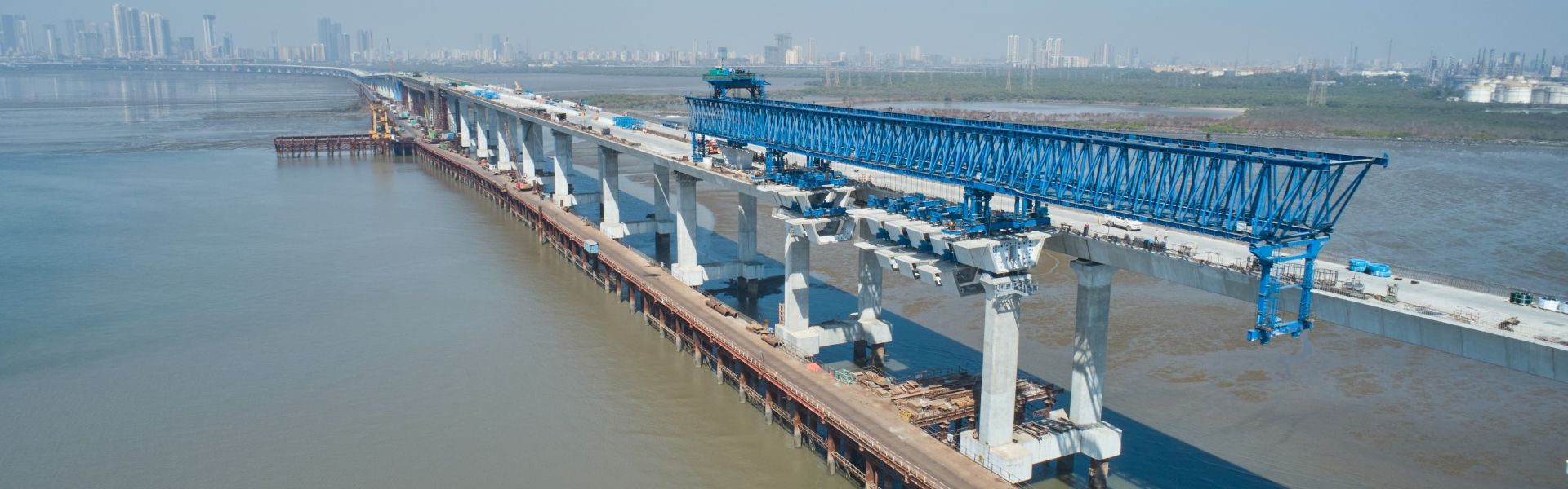 Get introduced to the engineering wonders of India’s longest sea bridge – the Mumbai Trans Harbour Link (MTHL)